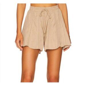 Heartloom Womens Beige Shorts M Size With Elastic Waist & Drawstring